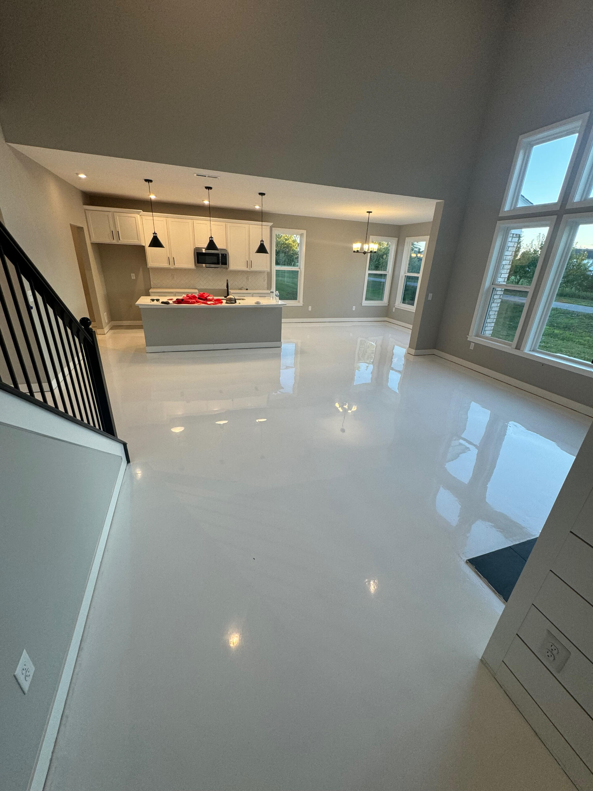 Metallic luxury floor