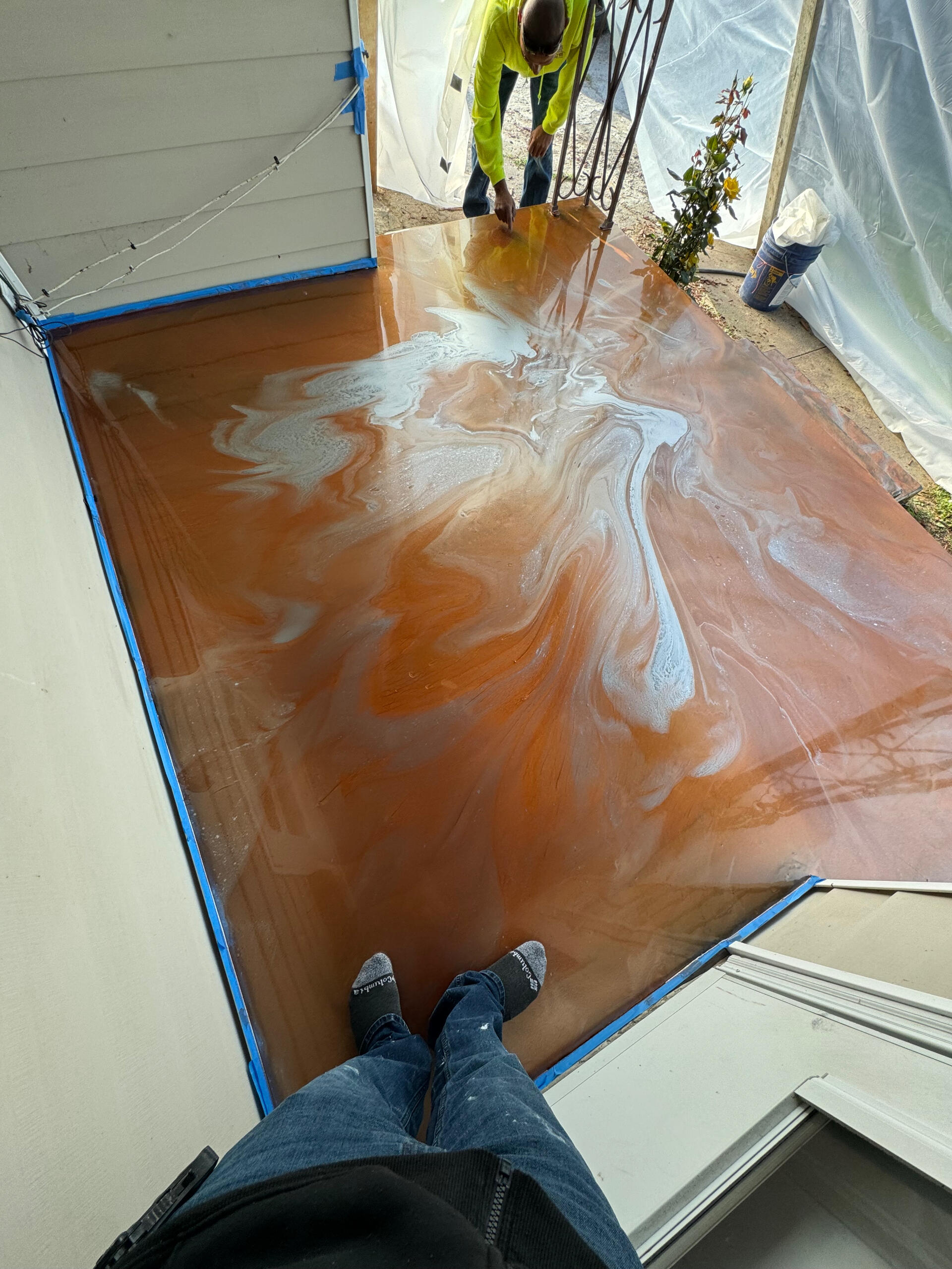 Metallic luxury floor
